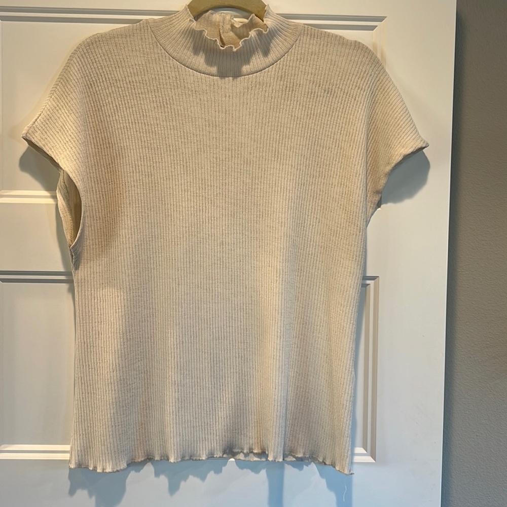 Zara Ribbed Lettuce Edge Top